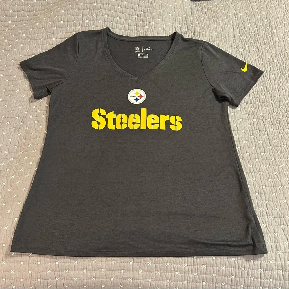 Nike Dri-FIT NFL Steelers Shirt Size Medium